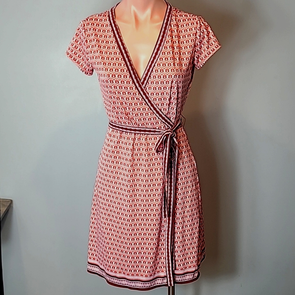 MAX STUDIO Wrap Dress Short Sleeve  Floral Liquid Knit